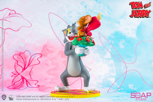 Beast Kingdom: Soap Studio - Tom And Jerry - Just For You Figure