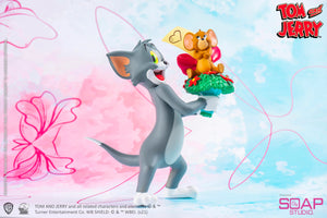 Beast Kingdom: Soap Studio - Tom And Jerry - Just For You Figure